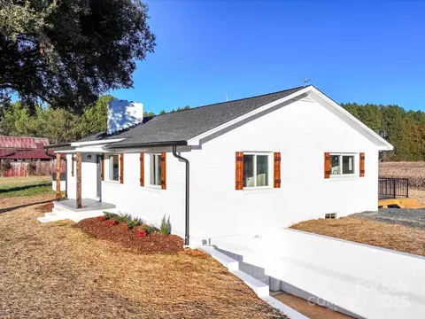Exterior - 101 S Moose Rd, Mount Pleasant, NC 28124 photo 4 of 5