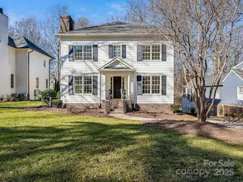 3922 Ayscough Rd, Charlotte, NC 28211