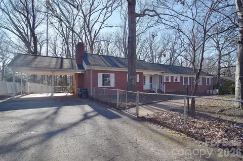 936 23rd Ne Ave NE, Hickory, NC 28601