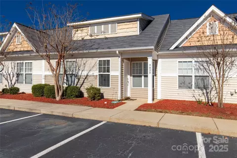 2025 Shady Pond Dr, Lake Wylie, SC 29710