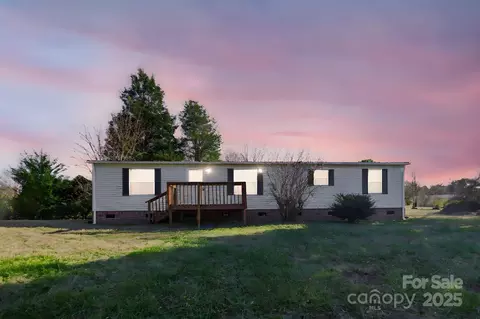 108 La Ln, Grover, NC 28073