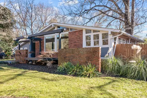3732 Mckelvey St, Charlotte, NC 28215