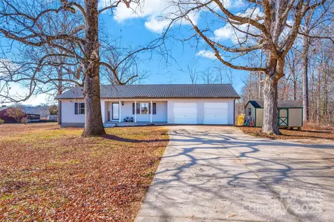 343 Cranfill Rd, Harmony, NC 28634