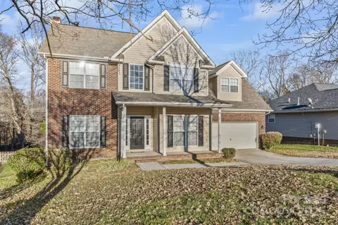 10811 Wyndham Pointe Dr, Charlotte, NC 28213