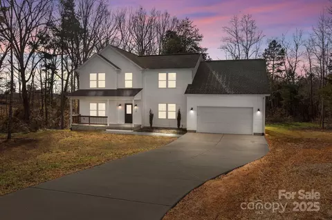 116 Desert Sky Ct, Statesville, NC 28625