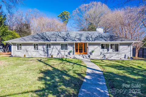 2861 Sharon Rd, Charlotte, NC 28211