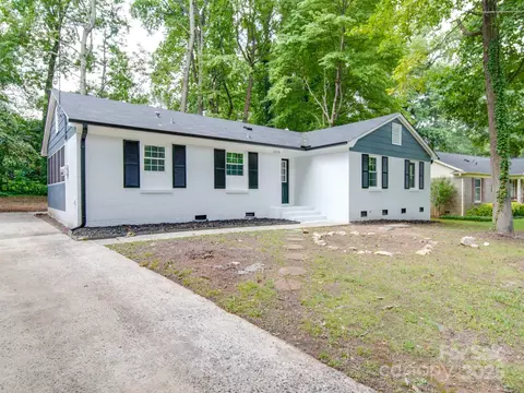 5224 Kildare Dr, Charlotte, NC 28215
