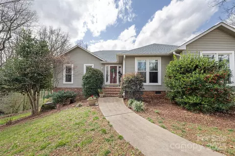 124 Muirfield Dr, Kings Mountain, NC 28086