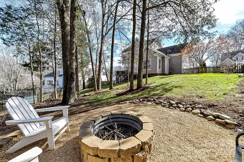 Exterior - 137 Spencer St, Davidson, NC 28036 photo 6 of 9