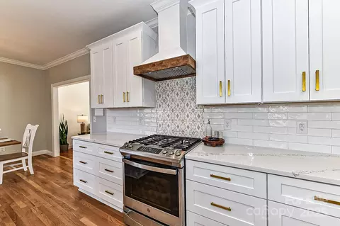 Kitchen - 137 Spencer St, Davidson, NC 28036 photo 4 of 6