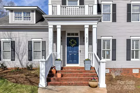 Exterior - 137 Spencer St, Davidson, NC 28036 photo 2 of 9