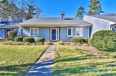 8316 Rust Wood Pl, Charlotte, NC 28227