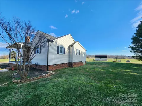 1232 Wise Rd, Vale, NC 28168