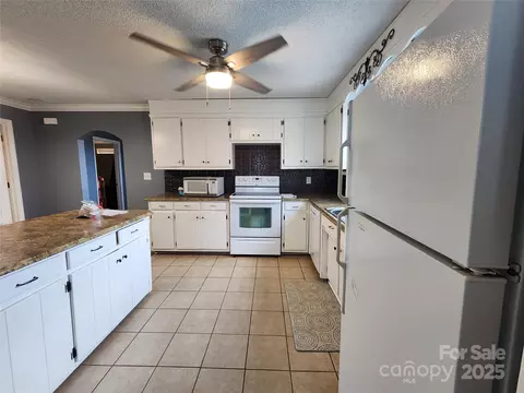 1232 Wise Rd, Vale, NC 28168 photo 12