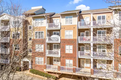 1000 E Woodlawn 105 Rd #105, Charlotte, NC 28209