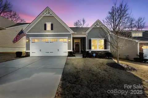 10225 Black Locust Ln, Charlotte, NC 28215