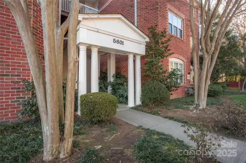 5601 Fairview 22 Rd #22, Charlotte, NC 28209