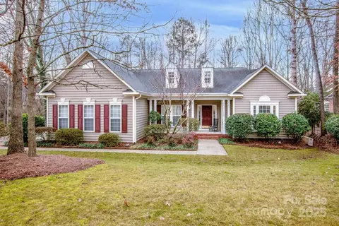 137 Montrose Dr, Mooresville, NC 28115