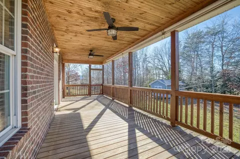 Exterior - 4155 Williams Pl, Morganton, NC 28655 photo 2 of 4