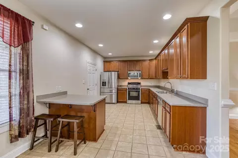 Kitchen - 4155 Williams Pl, Morganton, NC 28655 photo 1 of 2