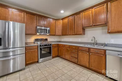 Kitchen - 4155 Williams Pl, Morganton, NC 28655 photo 2 of 2