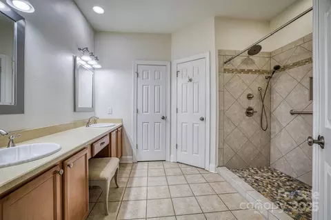 Bath - 4155 Williams Pl, Morganton, NC 28655 photo 1 of 3
