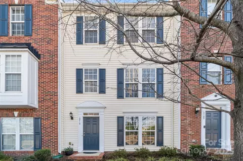 15712 Kensington Palace Ln, Charlotte, NC 28277