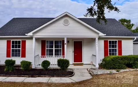 4247 Sunglow Dr, Wilmington, NC 28405