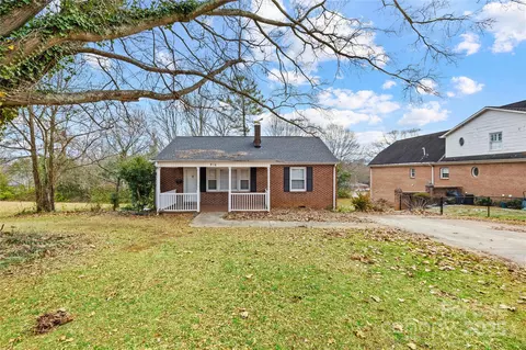 916 Church St, Kings Mountain, NC 28086
