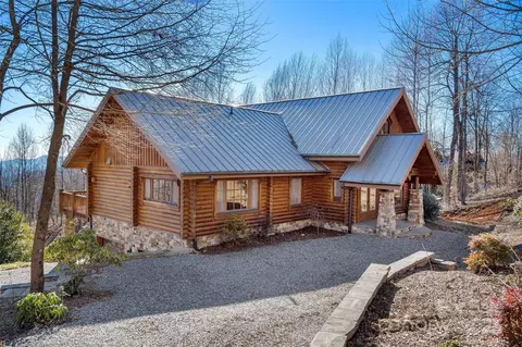 20 S View Rd, Old Fort, NC 28762