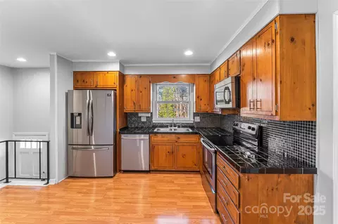 261 Skyline Rd, Hickory, NC 28601 photo 14