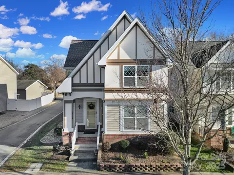 13146 Heath Grove Dr, Huntersville, NC 28078