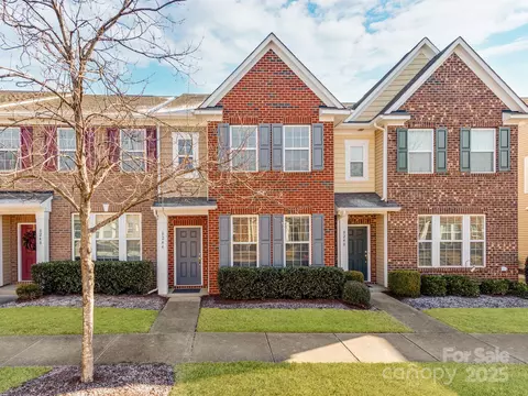 8244 Viewpoint Ln, Cornelius, NC 28031