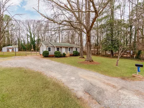 205 Mae Rd, Salisbury, NC 28146 photo 3