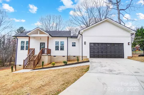 118 Stockbridge Ln, Statesville, NC 28677