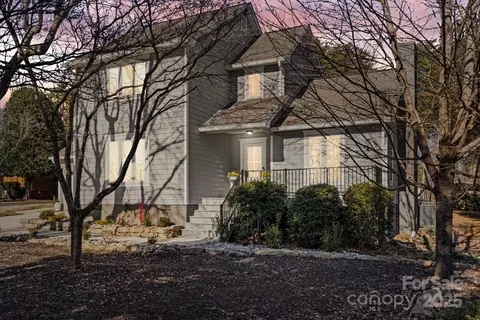 Exterior - 19634 Bustle Rd, Cornelius, NC 28031 photo 5 of 8