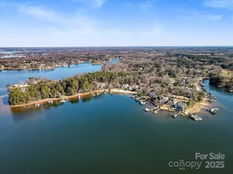 View/Area - 19634 Bustle Rd, Cornelius, NC 28031 photo 5 of 5