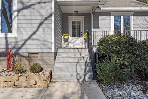 Exterior - 19634 Bustle Rd, Cornelius, NC 28031 photo 4 of 8