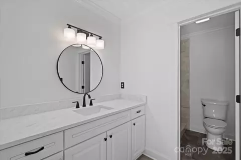 Bath - 19634 Bustle Rd, Cornelius, NC 28031 photo 2 of 4