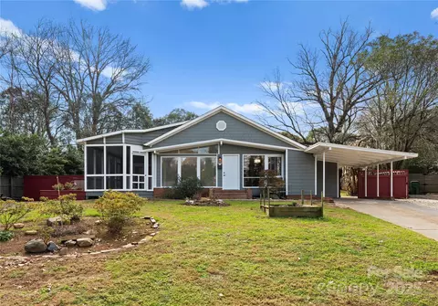106 Wexford Ct, Charlotte, NC 28210
