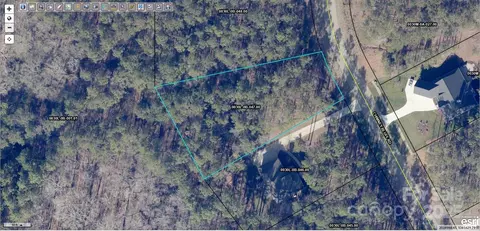 6211 Chimney Bluff 17 Rd #17, Lancaster, SC 29720
