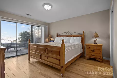 Bedroom - 618 Portside Dr, Davidson, NC 28036 photo 4 of 5