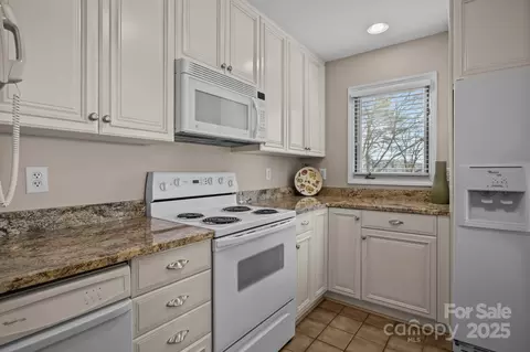 Kitchen - 618 Portside Dr, Davidson, NC 28036 photo 1 of 6