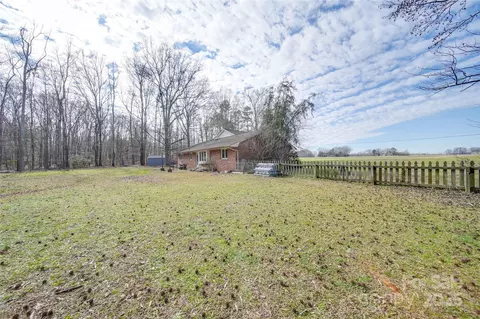 Exterior - 4621 Wolf Pond Rd, Monroe, NC 28112 photo 3 of 5