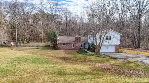 4621 Wolf Pond Rd, Monroe, NC 28112