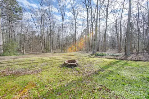 Exterior - 4621 Wolf Pond Rd, Monroe, NC 28112 photo 4 of 5