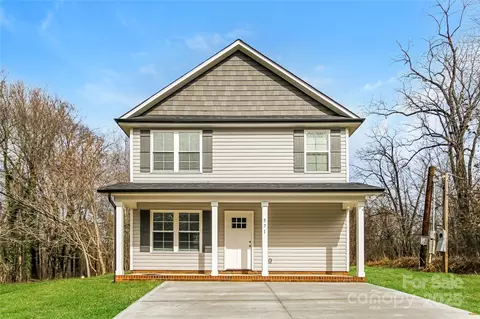 571 Westside Cir, China Grove, NC 28023