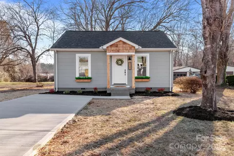 809 S Bostian St, China Grove, NC 28023