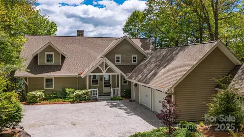 130 Indian Trce, Lake Toxaway, NC 28747