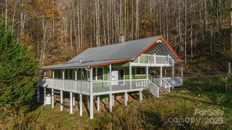 340 Wendy Ave, Marshall, NC 28753 photo 11